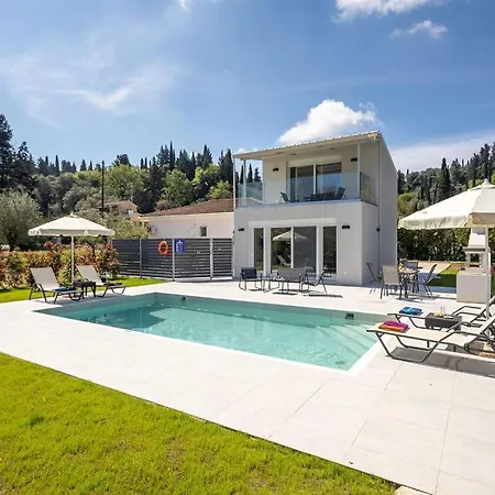 بيت للعطل Elena Private Pool