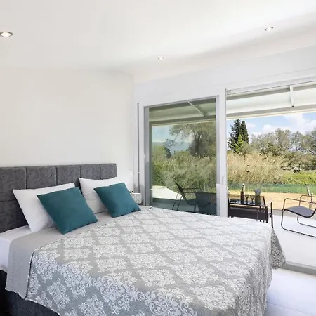 Σπίτι διακοπών Elena Private Pool