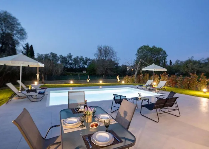 Elena Private Pool בית נופש