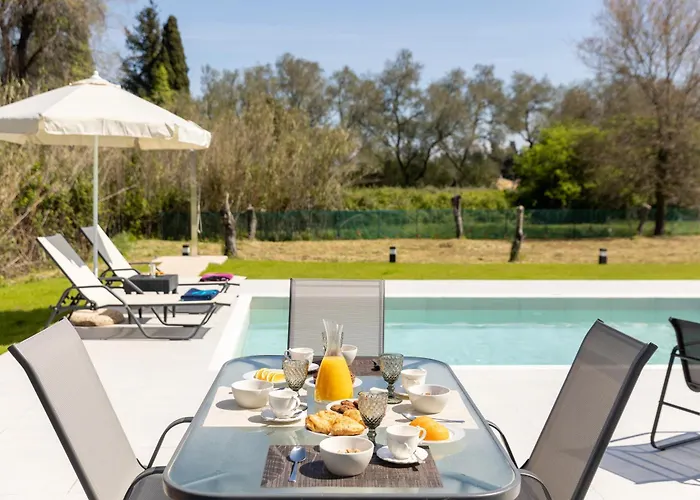Elena Private Pool