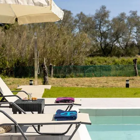 Σπίτι διακοπών Elena Private Pool *