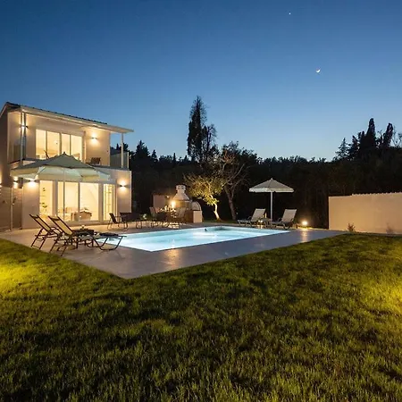 Elena Private Pool
