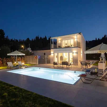 Elena Private Pool Holiday home *
