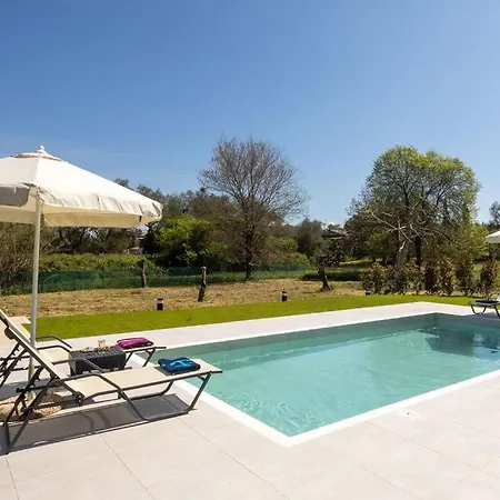 بيت للعطل Elena Private Pool