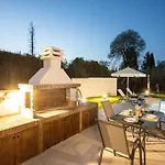 Elena Private Pool