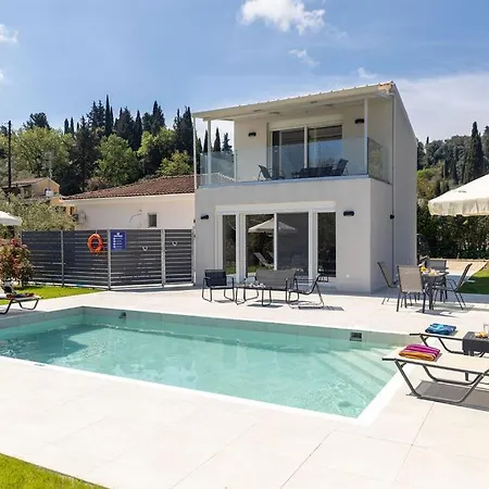 Elena Private Pool Hébergement de vacances *