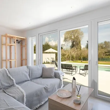 Elena Private Pool *