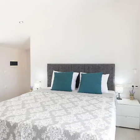 Elena Private Pool Tatil Evi